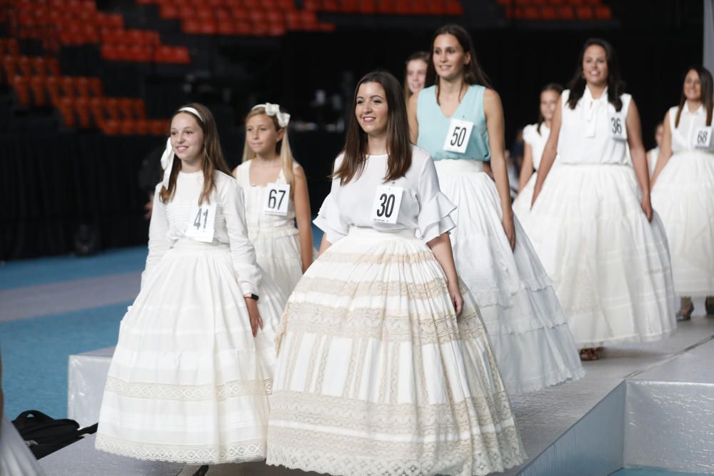 Ensayo de las candidatas a fallera mayor 2019 en la Fonteta