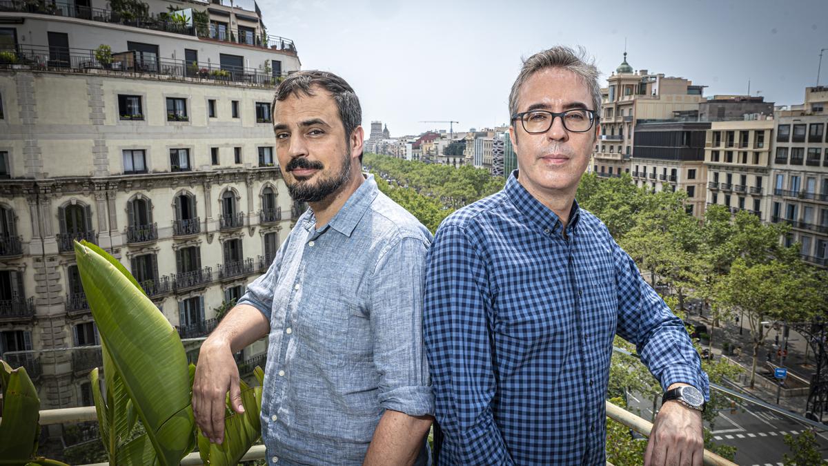 Los hermanos David y Àlex Pastor, retratados en Barcelona.