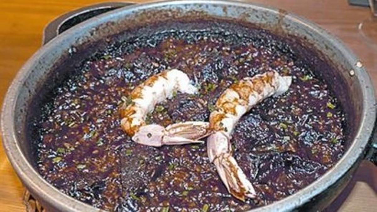 Arroz de capipota con langostinos del restaurante Can Ros.