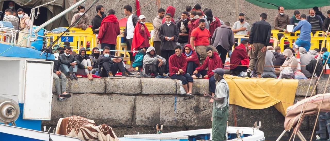 Inmigrantes en Arguineguín.