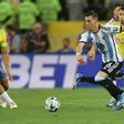 Lo Celso, durante un lance del duelo entre Brasil y Argentina