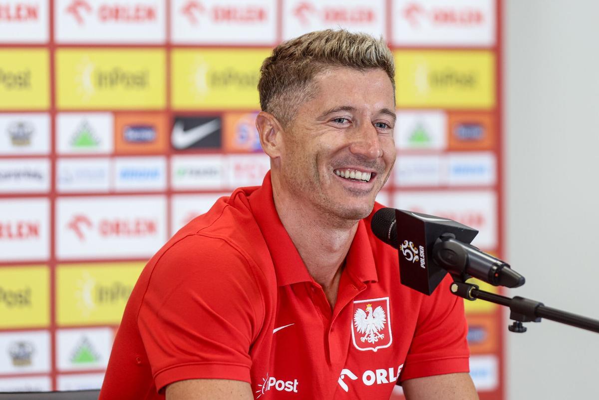 Robert Lewandowski en la rueda de prensa de la Selección Polaca.