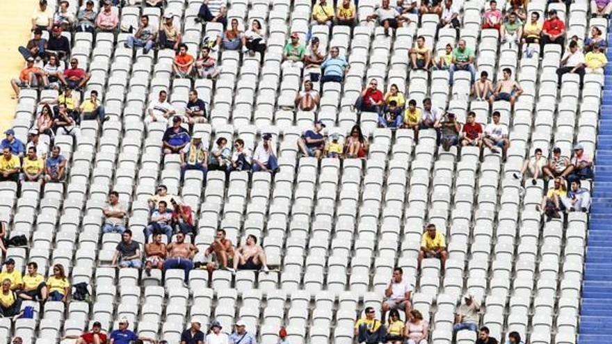 La afición durante un partido de la UD Las Palmas.