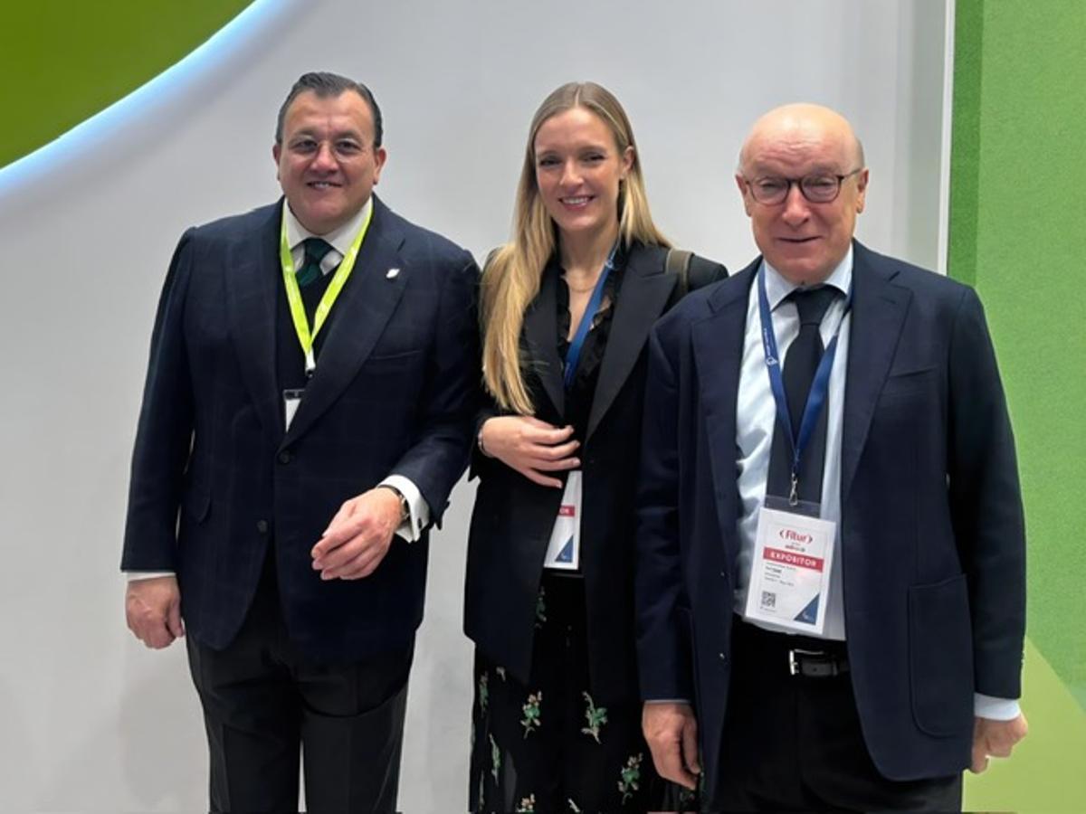 El stand de Vectalia contó con la presencia de Antonio Arias y la visita de Ana y Toni Mayor.