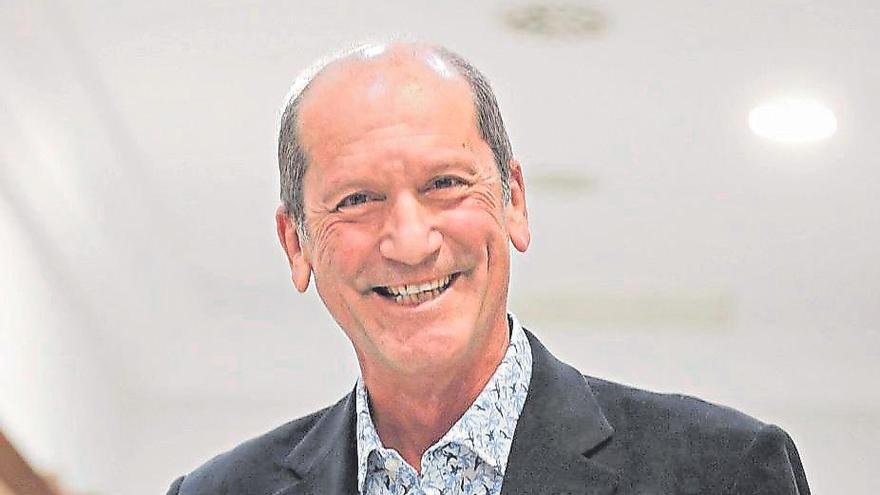 Miguel Félix Chicón, durante la presentación de su libro