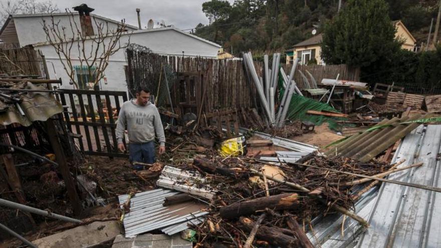 Destrosses en una finca particular afectada pel temporal a la urbanització Riu Clar (Massanes)