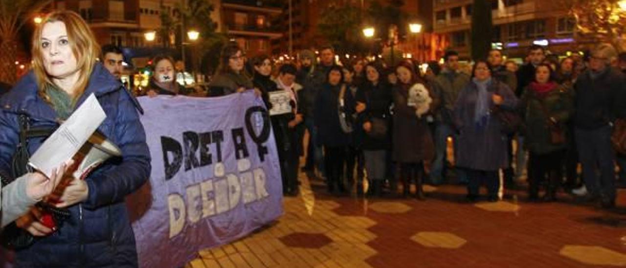 Manifestación de protesta contra la reforma en Castelló.