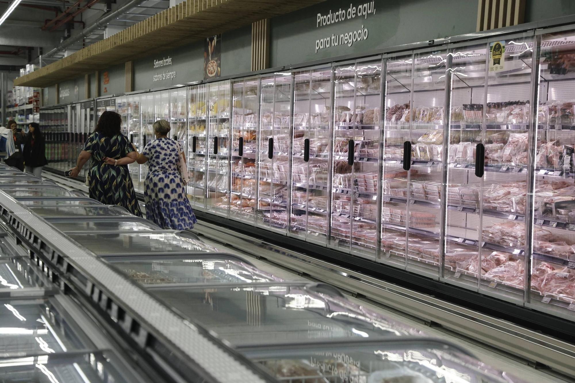 Inauguración en Santiago del mayor Cash Record de Eroski