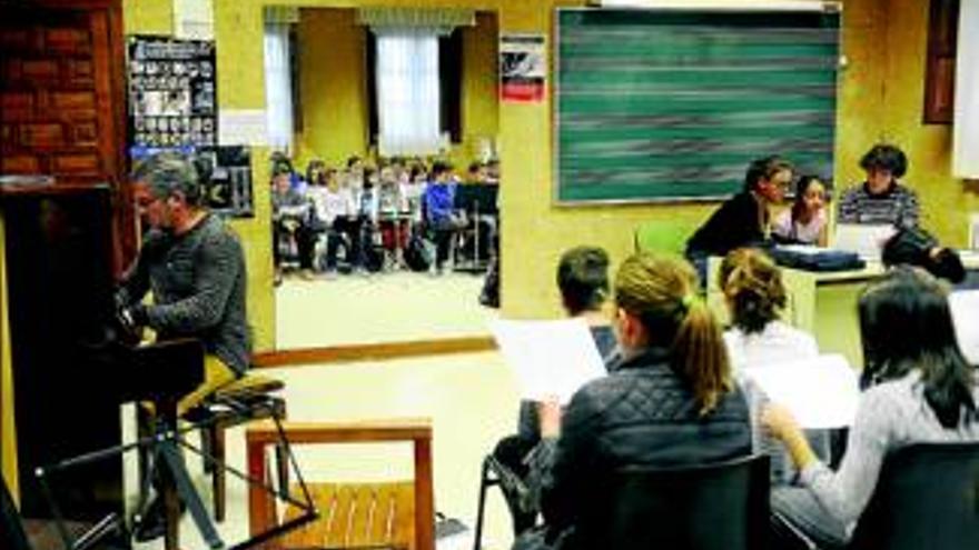 &#039;Carmen&#039; y los chicos del coro del conservatorio