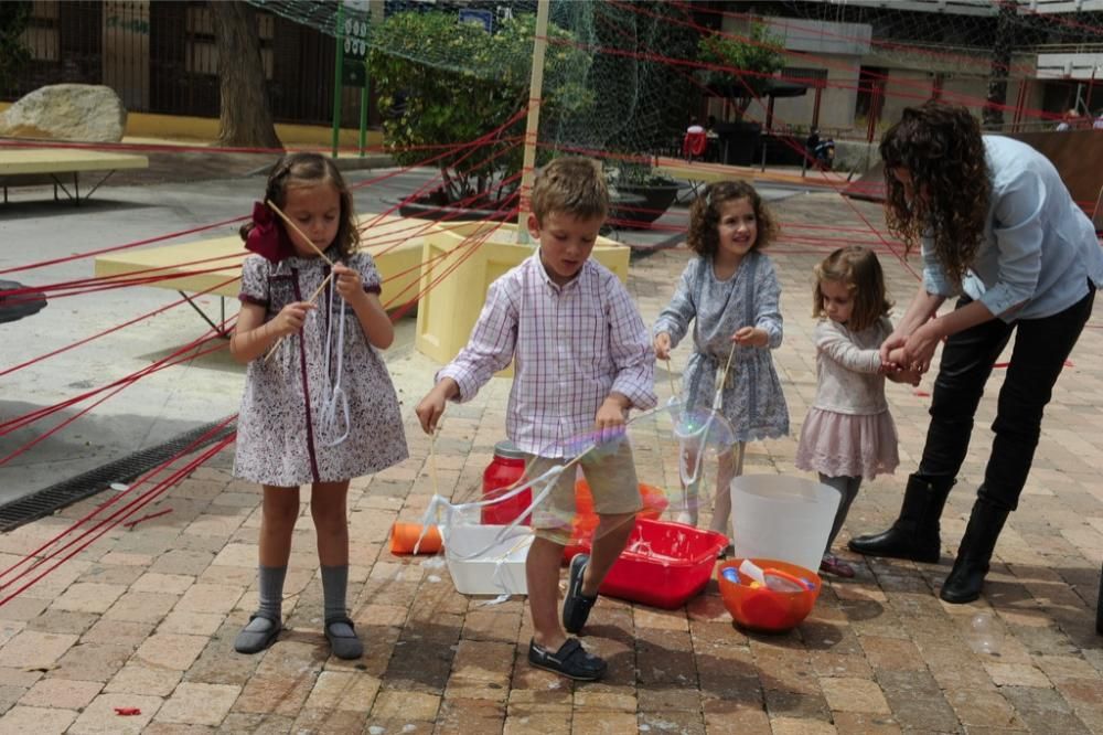 Los niños llenan La Fama de creatividad