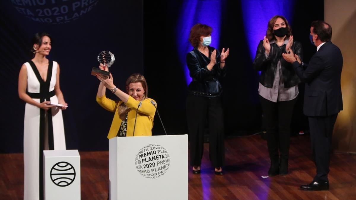 Eva García Saénz de Urturi gana el Planeta con una novela medieval