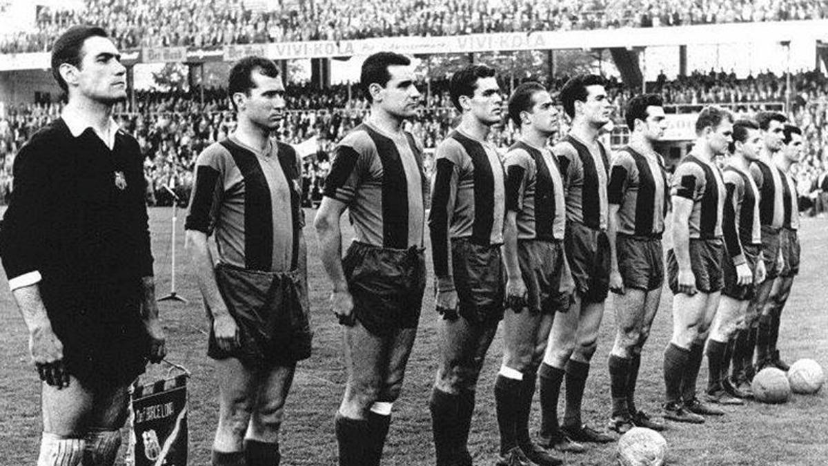 El equipo del FC Barcelona que vivió una pesadilla en el estadio Wankdorf de Berna: Ramallets, Gràcia, Garay, Foncho, Luisito Suárez, Gensana, Vergés, Kubala, Czibor, Kocsis y Evaristo