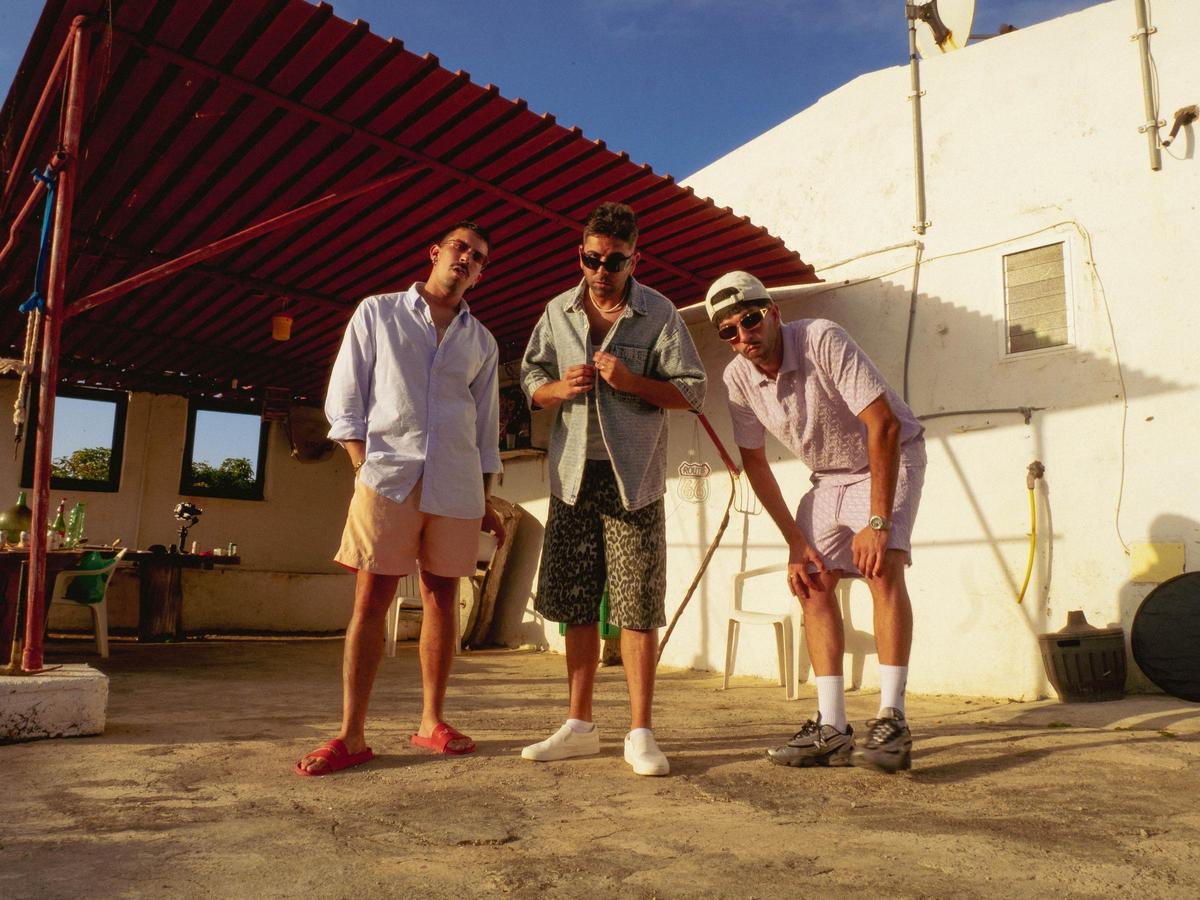 Uge, Don Patricio y Bejo en su último lanzamiento.