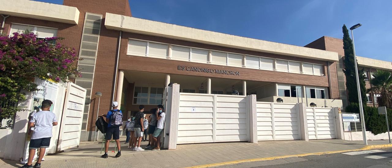 Inicio del curso escolar en uno de los centros educativos de Crevillent