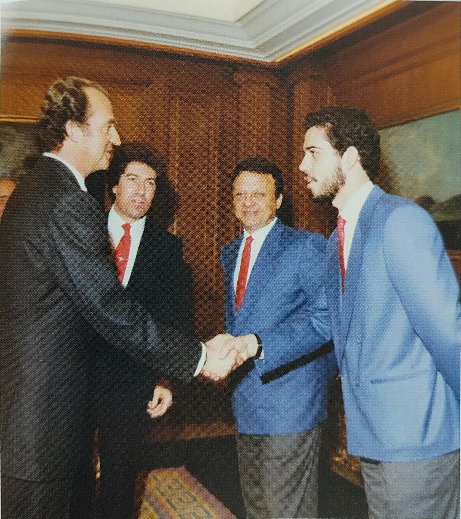 Recibimiento del rey con Jos� Luis Rubio y Le�n Najnudel.jpg