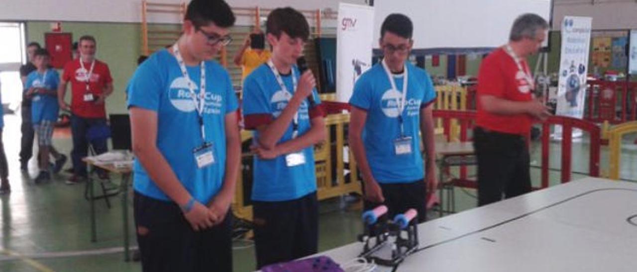 El robot sumergible hecho por alumnos del Colegio Sagrado Corazón de Tafira.