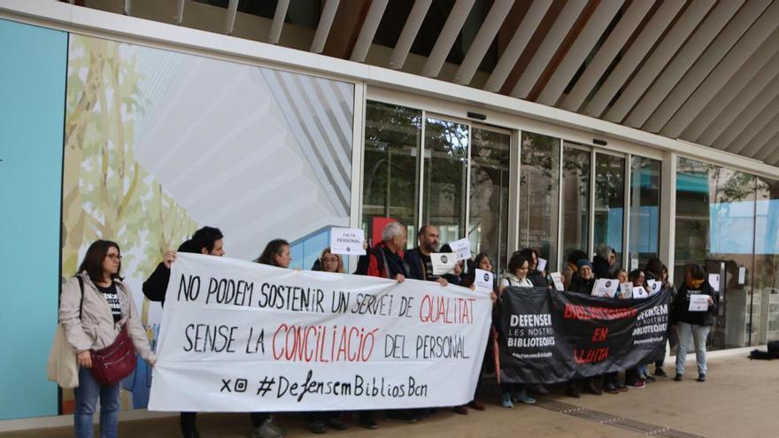 Els sindicats insten a tancar totes les biblioteques de Barcelona l’1 de setembre