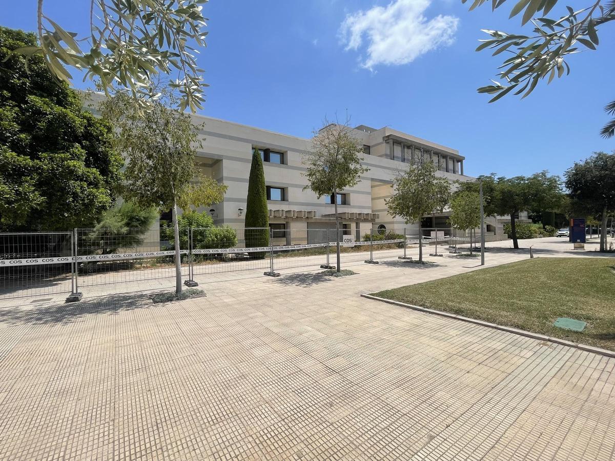 Durante este verano avanza la reforma del edificio de Económicas