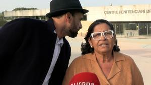 La mare de Dani Alves defensa la seva innocència després de visitar-lo a la presó