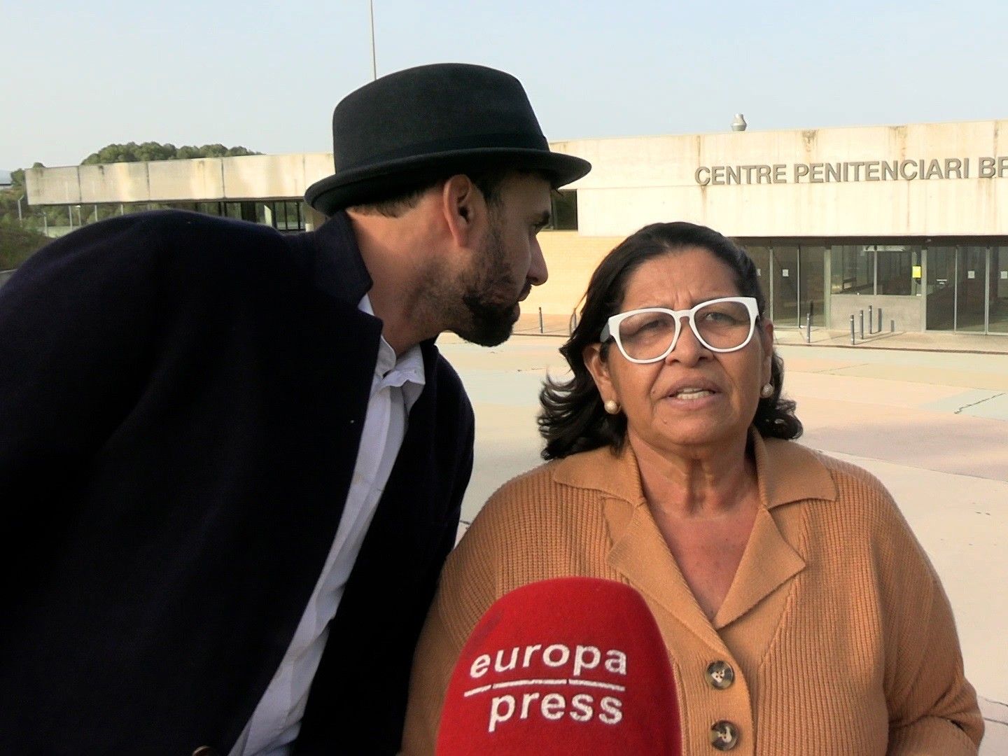 Madre hermanos dani alves visitan prision brians ii donde encuen