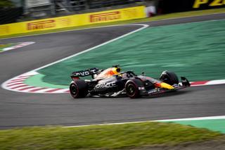 Verstappen, a sentenciar desde la pole en Japón
