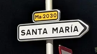 Carreteras rotula Santa Maria en castellano