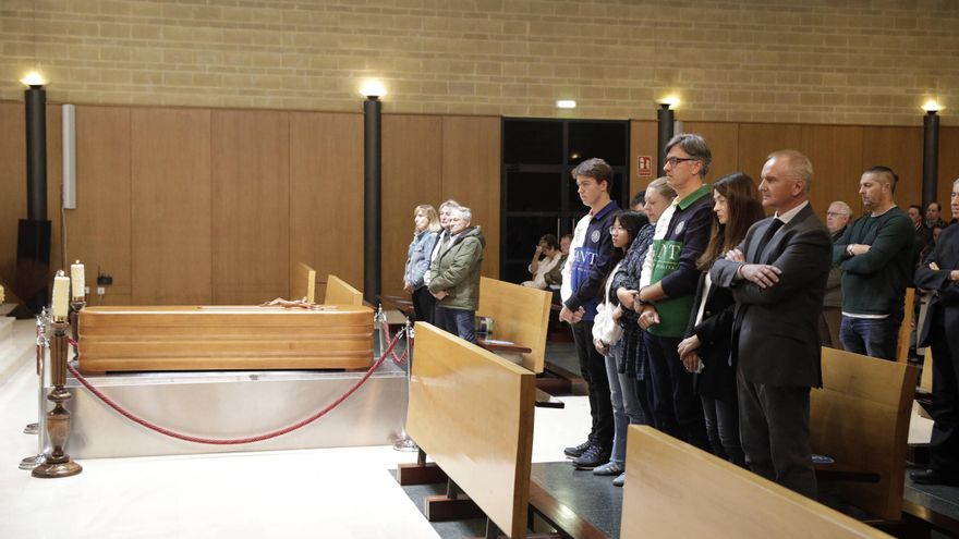Emotiva despedida a Tina Alonso, histórica del movimiento vecinal de Gijón: &quot;Nunca lo vamos a hacer igual que ella&quot;