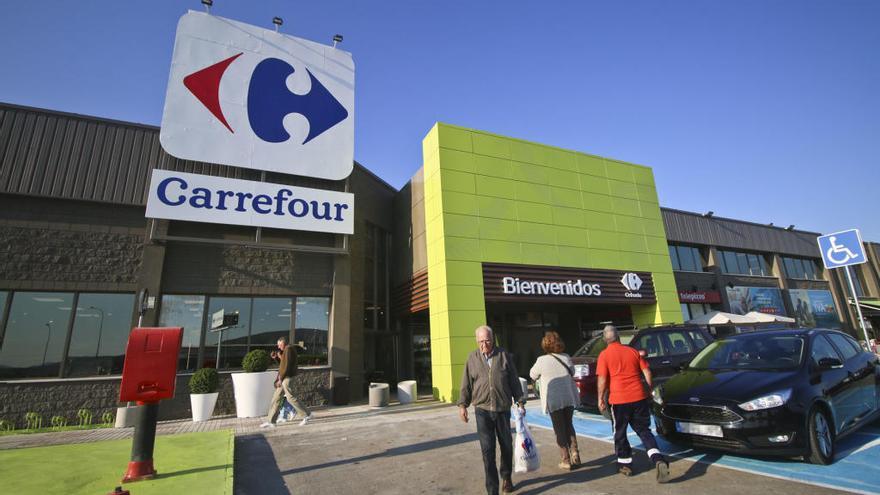 Carrefour abre sus puertas en Orihuela con una excelente acogida de toda la comarca