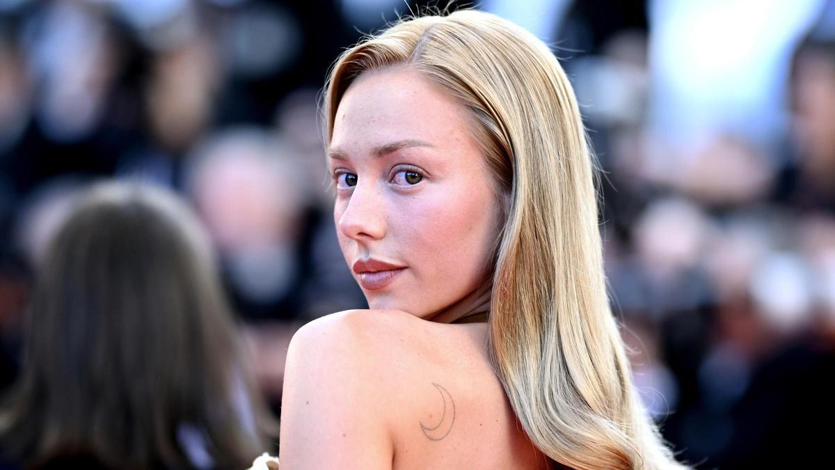 Ester Expósito revela cómo era en su pasado adolescente