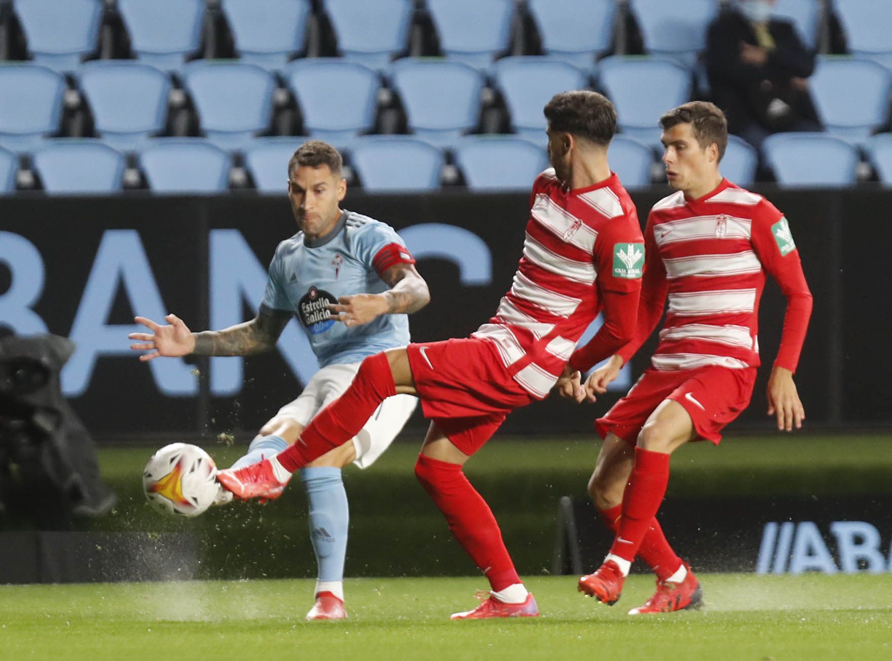 El Celta salva los muebles en los últimos minutos con un gol de Denis Suárez