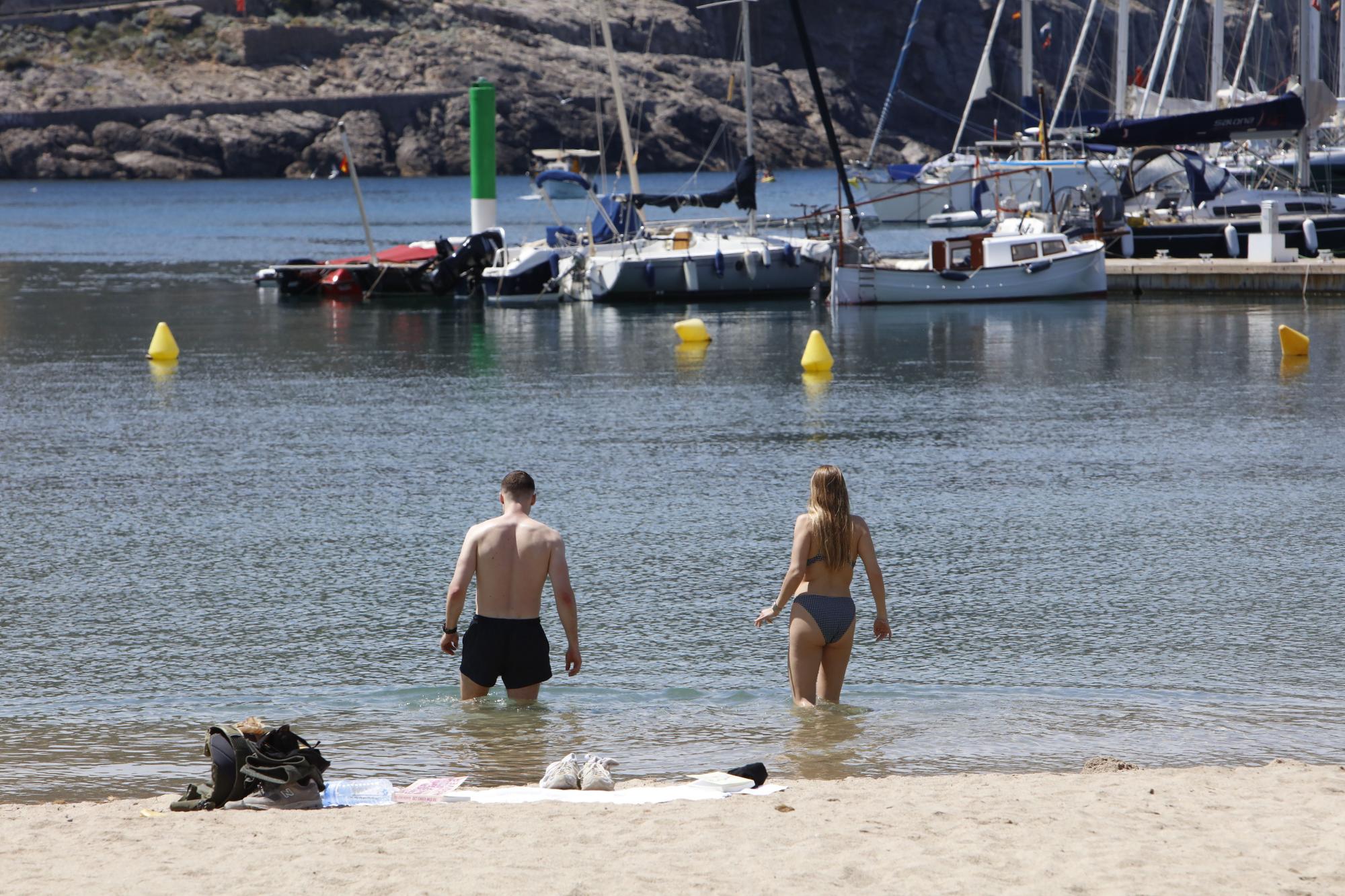 Sonne, Tram, Eis essen: So genießen die Mallorca-Urlauber die Stimmung in Port de Sóller