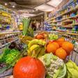 Carrito lleno en el supermercado