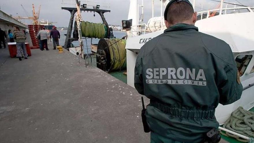 Los pescadores asturianos, sometidos a continuos controles e inspecciones