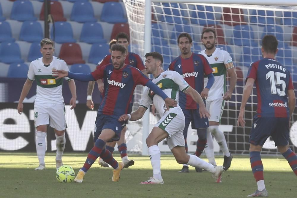 Las imágenes del Levante UD - Elche CF