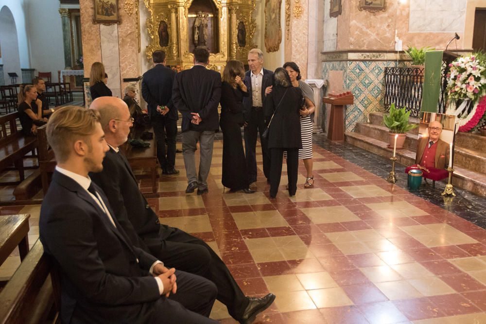 Funeral de Mariano Llobet en la Iglesia de Santo Domingo.