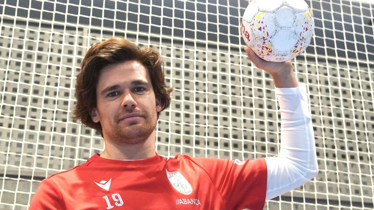 Mario López: «Prioricé al OAR por delante de la Asobal, no quise escuchar a nadie porque mi ilusión era jugar en A Coruña»