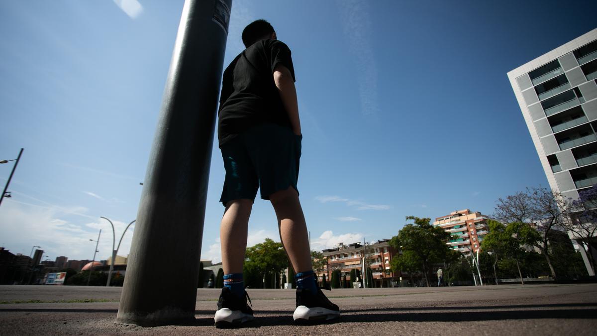 BADALONA 06/06/2023 Barcelona. Niño con autismo que sufre bullying en el colegio de Badalona. &quot;Marshel&quot; es nombre inventado que es como se quiere llamar el chico. FOTO de ZOWY VOETEN
