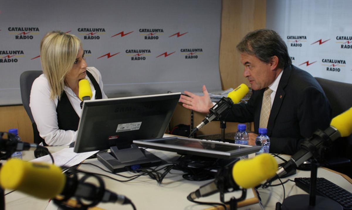 Artur Mas, entrevistat per Mònica Terribas. Artur Mas, entrevistat per Mònica Terribas.