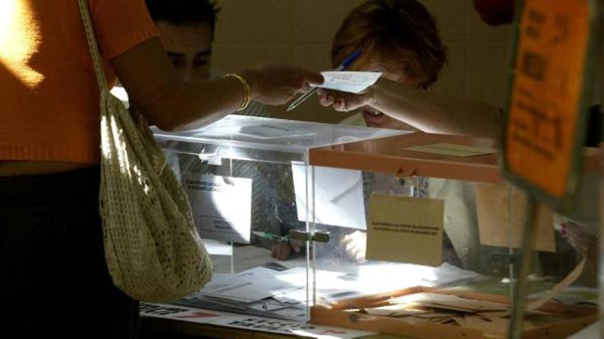 Ser concejal en Orihuela costó 1.577 votos en las pasadas elecciones de 2007.