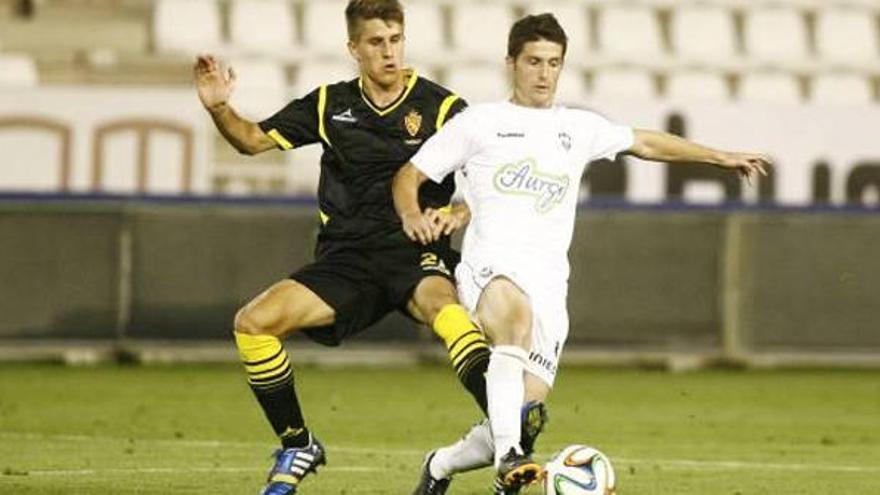 Carlos Indiano, durante el Albacete-Zaragoza de la presente temporada.