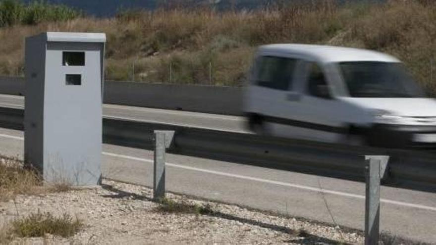 Seis mil firmas piden la terminación de la autovía entre Gandia y l&#039;Olleria