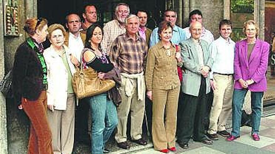 Expulsados del PSOE por reclamar primarias en Oviedo.