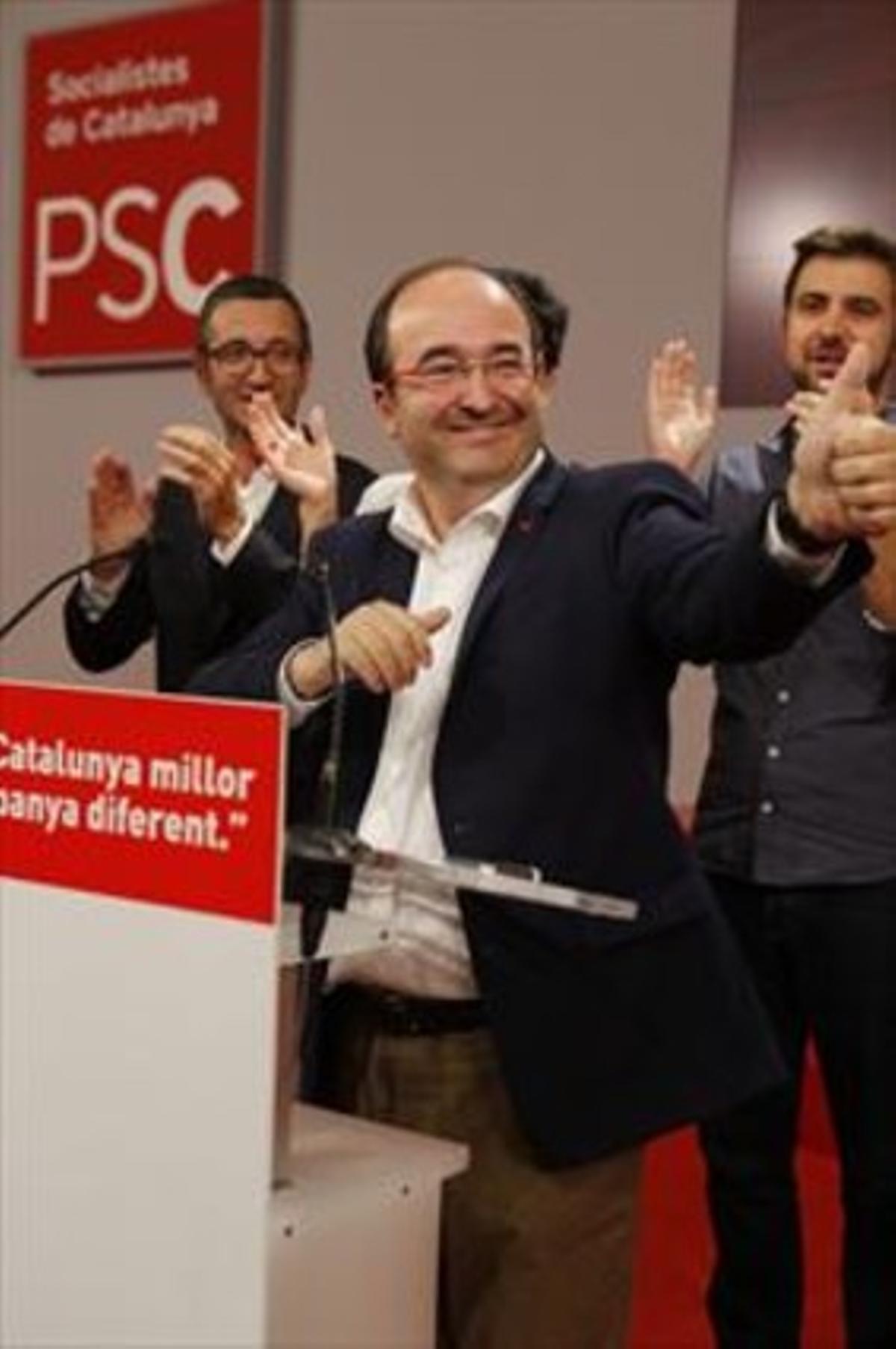 Iceta, ahir a la nit, després de saber-se els sondejos a peu d’urna. Iceta, ahir a la nit, després de saber-se els sondejos a peu d’urna.