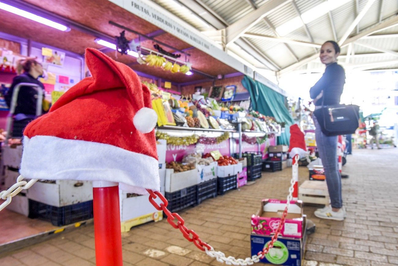 Compras para la cena de Navidad en el Mercado Municipal de Telde