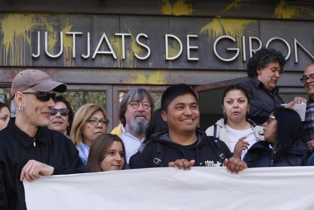 Concentració de suport al noi encausat pel tall a les vies del tren