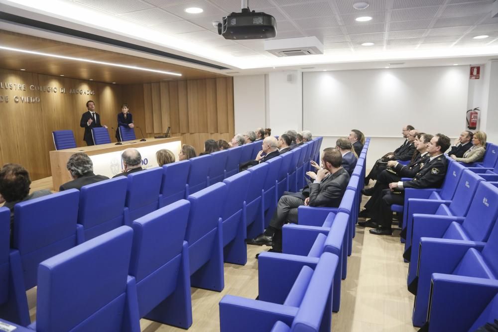 Entrega de la gran cruz del mérito al exdecano del Colegio de Abogados e inauguración de las nuevas instalaciones