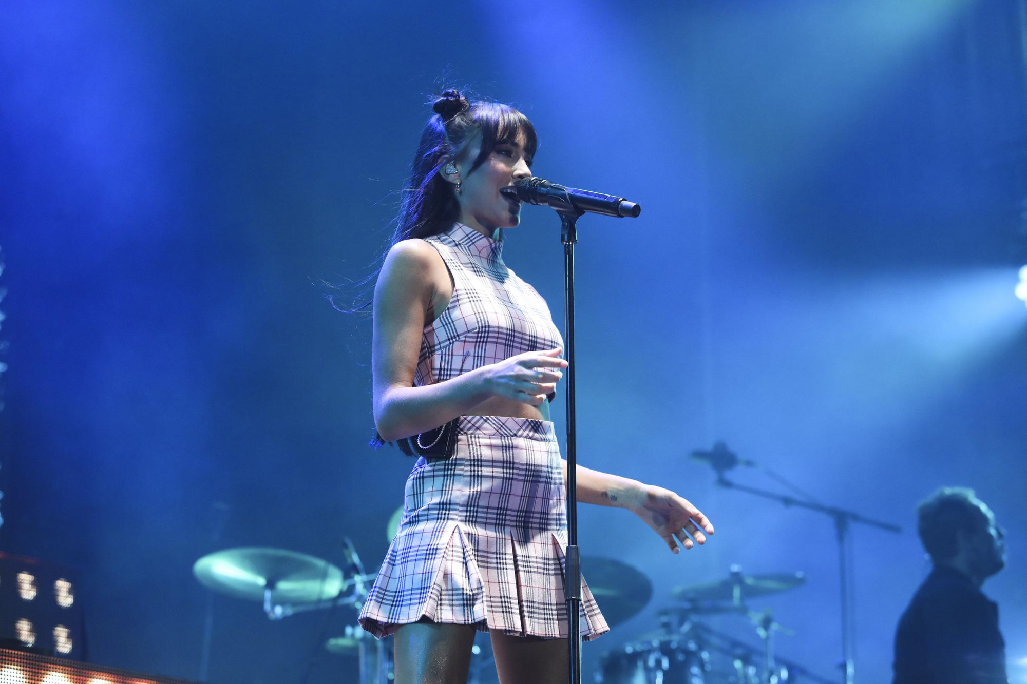 Aitana triunfa en el arranque musical de las fiestas de San Agustín