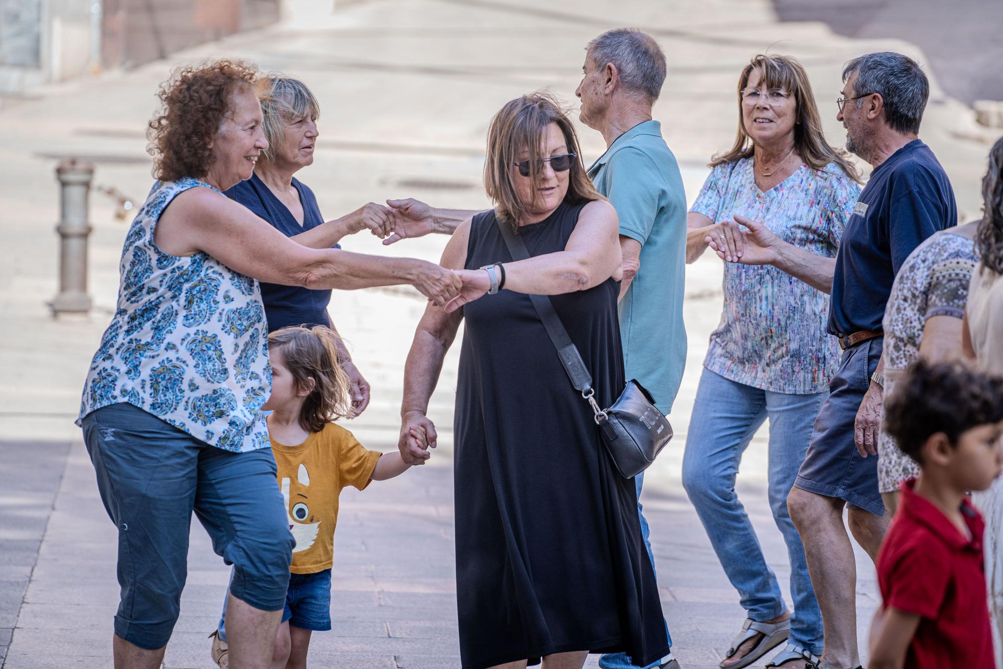 La revetlla i la flama del Canigó arriben a Manresa