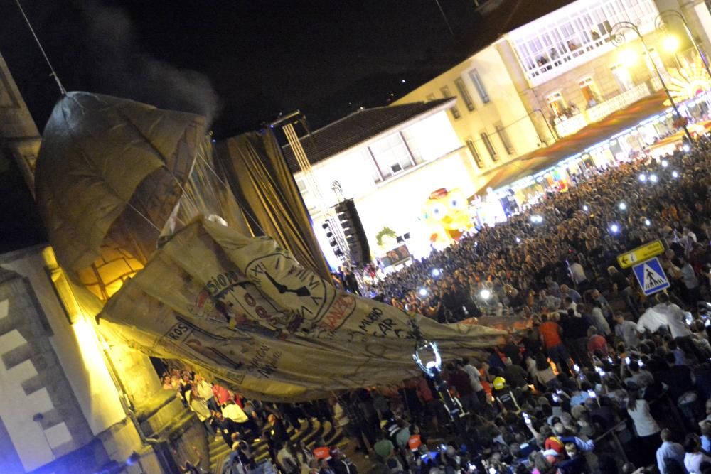 El globo de Betanzos se rompió al iniciar su ascenso y no pudo surcar el cielo por San Roque