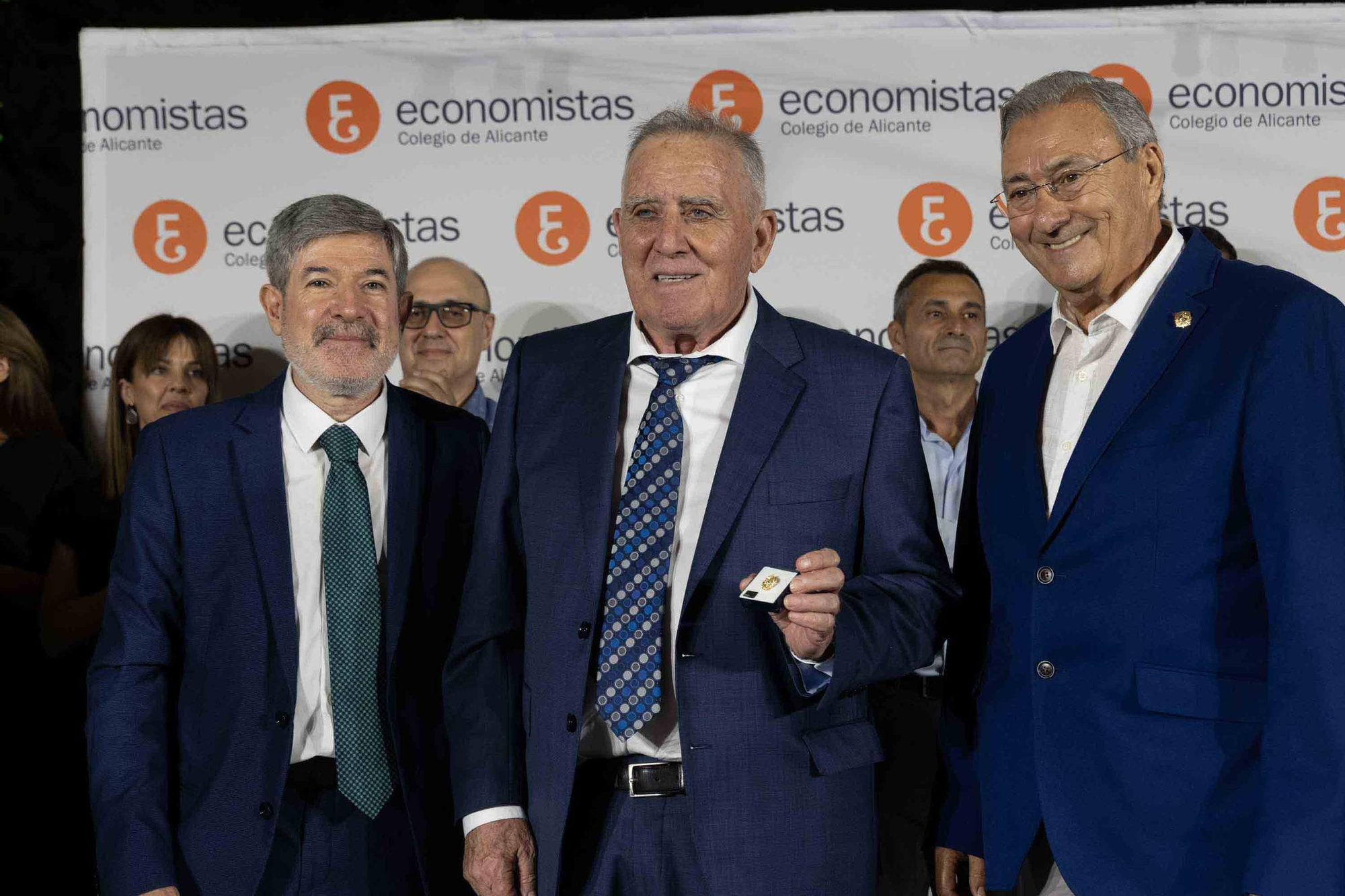 El Colegio de Economistas de Alicante celebra su cena anual en honor a su patrón